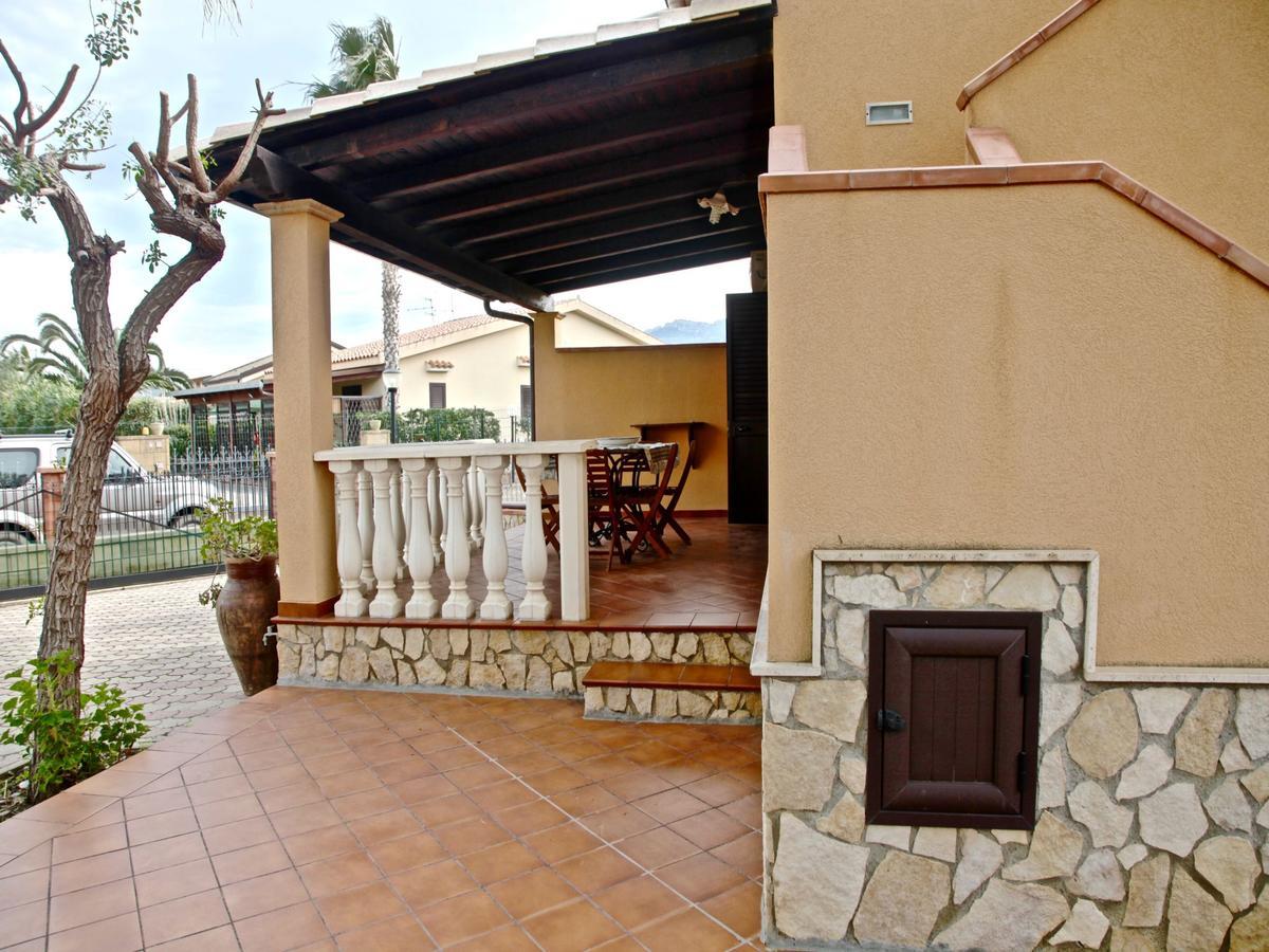 Villa Torre Roccella Campofelice di Roccella Kültér fotó